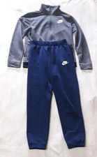 tuta Nike con felpa grigio/nera e pantalone blu taglia 13/15 anni
