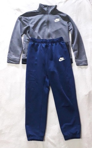 Tuta nike con felpa - con,