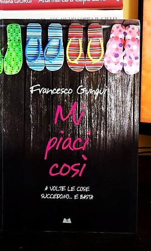 Libro romanzo piaci - libro,