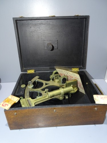 Ancien sextant gravé - gravé, chardet