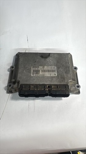 028101148 centralina motore