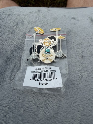 Hard rock cafe - hard, pin: