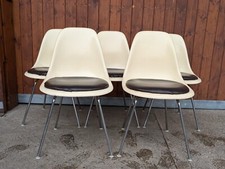 Sedia Charles Eames fibra di