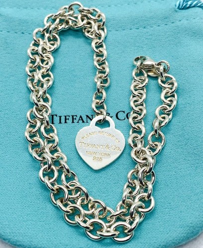 Collana con targhetta cuore