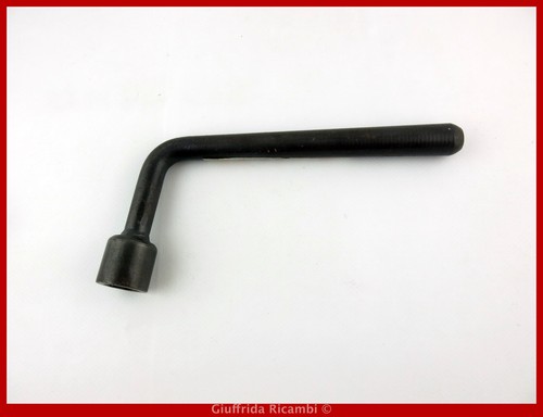Chiave smontaggio ruote 18mm - chiave,