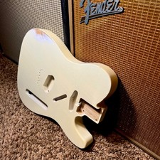 Corpo Telecaster Relic Fender