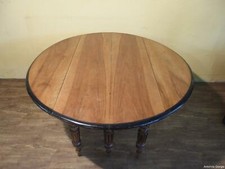 TAVOLO A BANDELLE IN NOCE