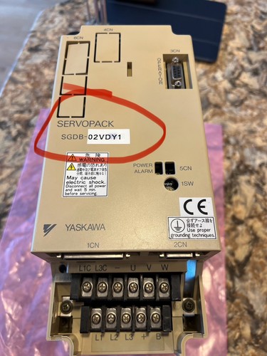Unità yaskawa sgdb 02vdy1 - l'unità,
