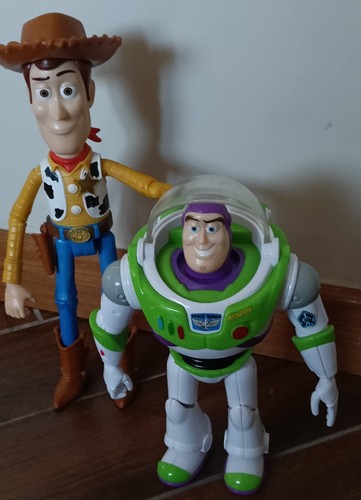 Toy story woody - e, buzz