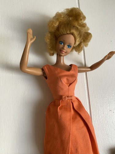 Magic curl barbie - barbie, bambola