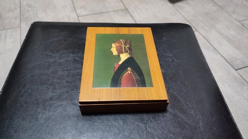 Scatola legno dal negro con - negro,