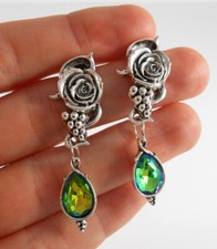 Orecchini pendenti stile