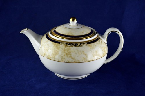 Wedgwood bone china - china, cornucopia