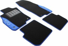 Tappetini Ricamati in Moquette