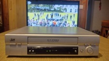 JVC HR-J585 VIDEOREGISTRATORE