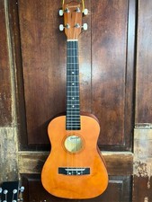 Ukulele acustico Savannah
