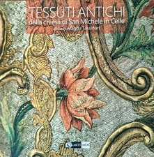 Tessuti antichi dalla chiesa