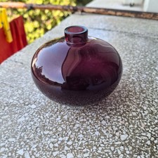 vaso venini . 84 colore  viola