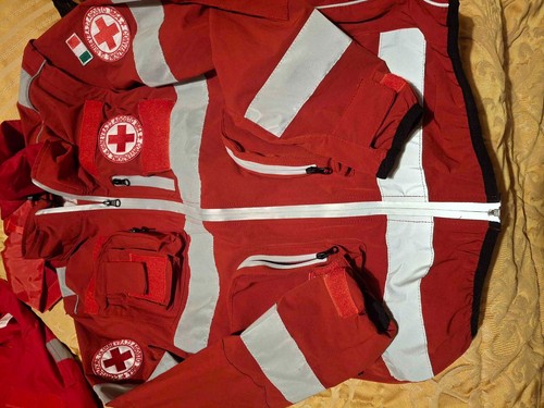 Croce rossa uniforme divisa - croce,