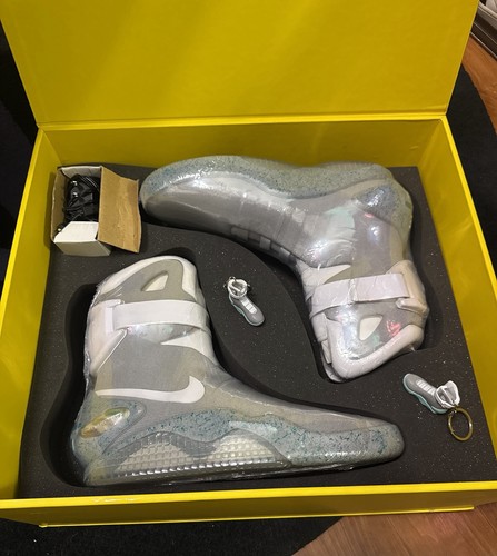 10m nike air mag - 10m,