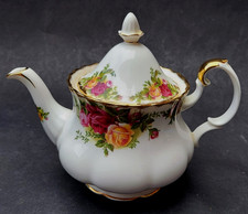 BONE CHINA ROYAL ALBERT OLD