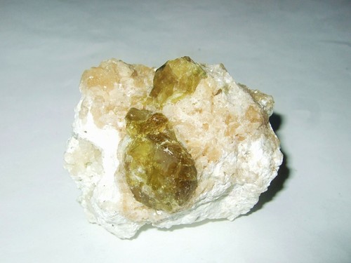 Minerali grezzi - -,