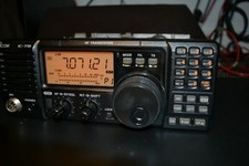 Ricetrasmettitore HF Icom