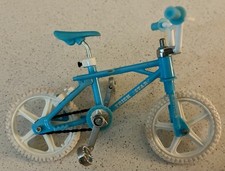 FLICK TRIX - HUTCH TRICK STAR BMX OLD SCHOOL BMX COLLECTIBLE TOY - SKYWAY WHEELS