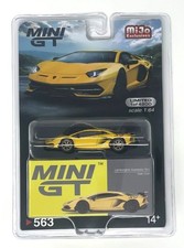 Chase! Mini GT 1:64