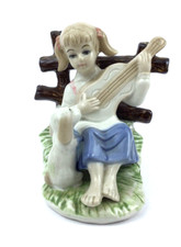 Statuina In Porcellana Da