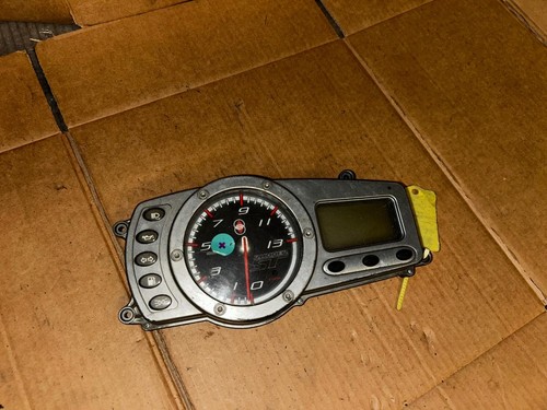 Tachimetro orologio velocità