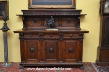 Credenza – piattaia del XX secolo in stile Neorinascimento