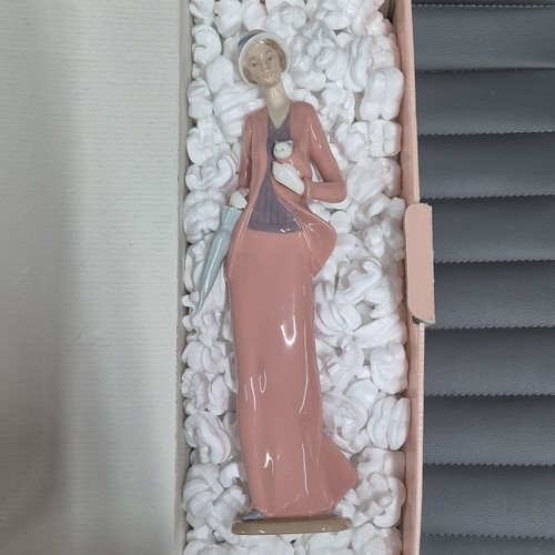 Nao lladro tall - by,