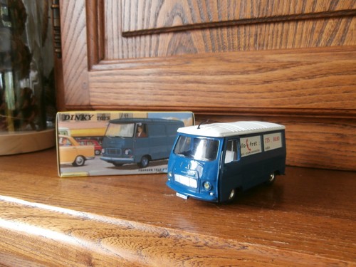 Dinky toys peugeot allo - peugeot, j7