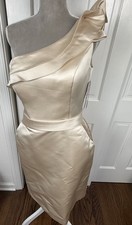 Abito monospalla raso avorio