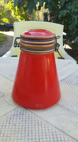 Vecchio contenitore ceramica - contenitore,