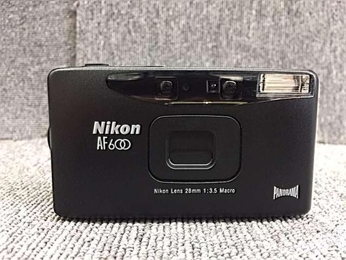 Fotocamera compatta - , a