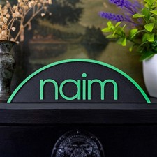 Naim - Modello display logo