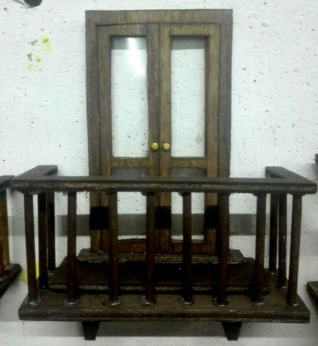 Balcone più finestra porta