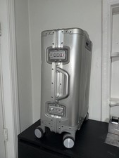  Silver Aluminum Hardcase