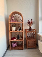 Scaffale in vimini ad arco