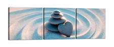 Zen con cuore e sassi sulla