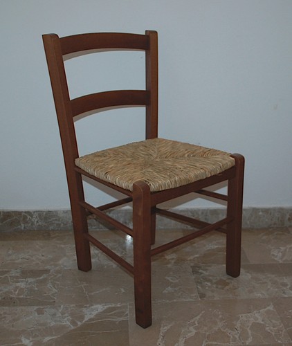 Mezza sedia legno seduta