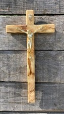Crocifisso in legno di ulivo