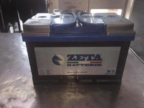 Batteria auto marrone - batteria,