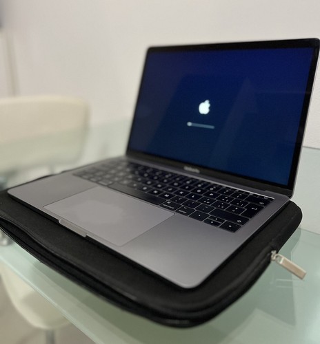 Apple macbook pro thunderbolt - pro, (thunderbolt