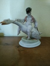 Porcellana antica Herend Hungary Cigno Con Ragazzo 