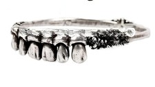 ? Goth Anatomical Teeth Bangle – Bracciale Gotico Anatomia Dentale Jaws