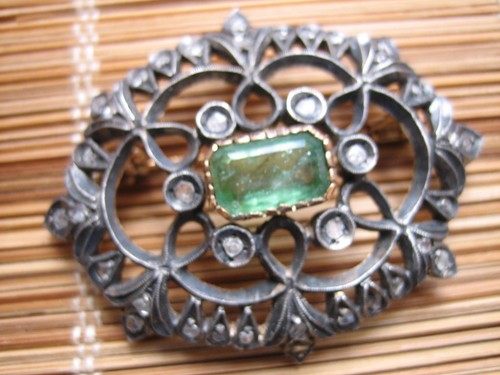 Spilla smeraldo diamanti - spilla,
