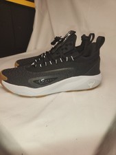 Scarpe da allenamento Under